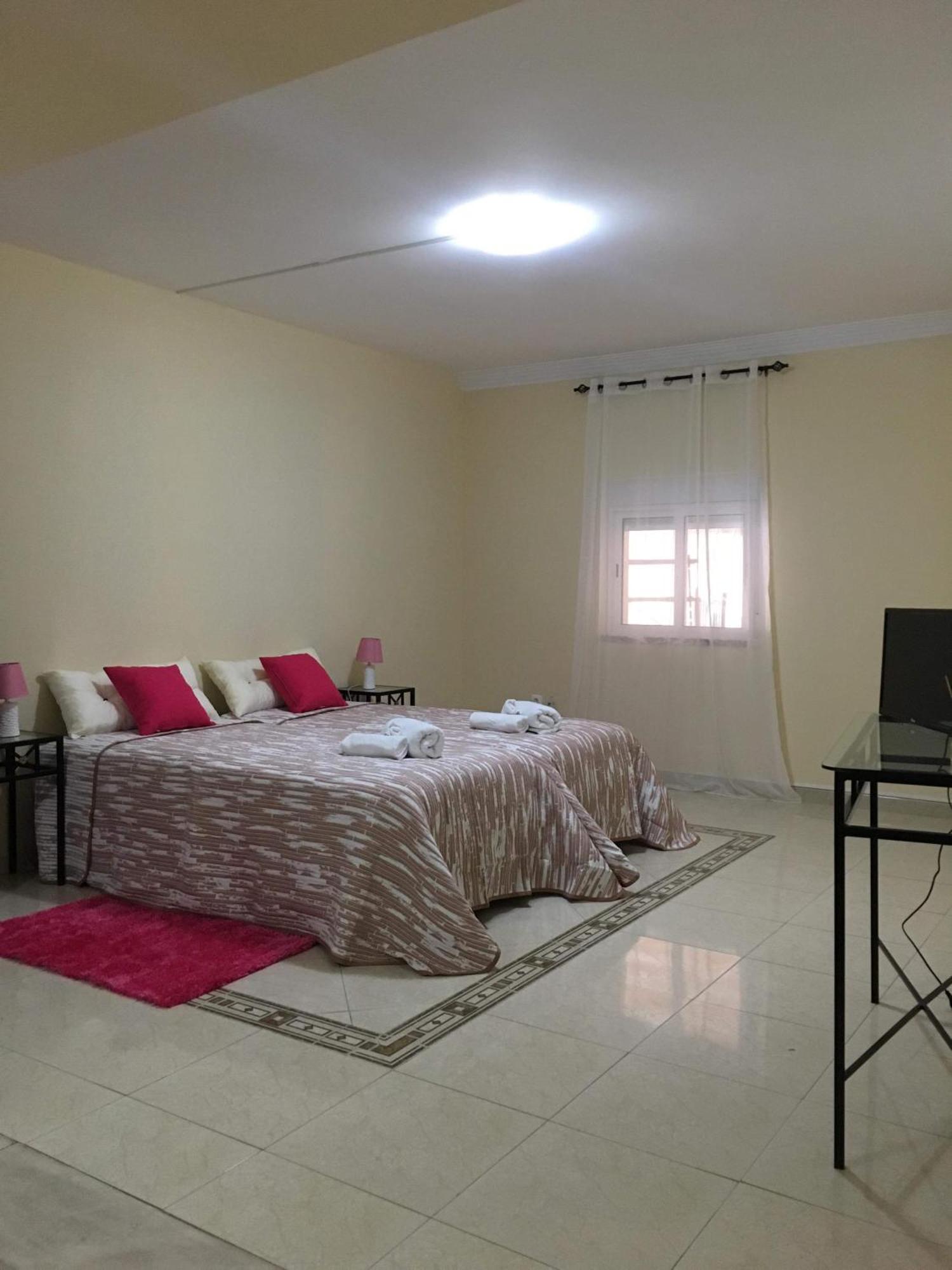 Alojamento Santa Catarina Hotel อาเลงเกียร์ ภายนอก รูปภาพ
